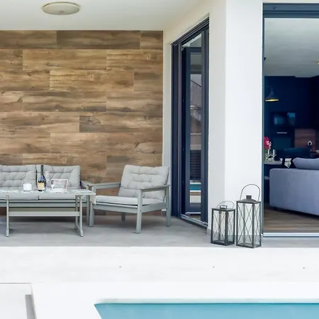 Casa Ella With Private Pool *