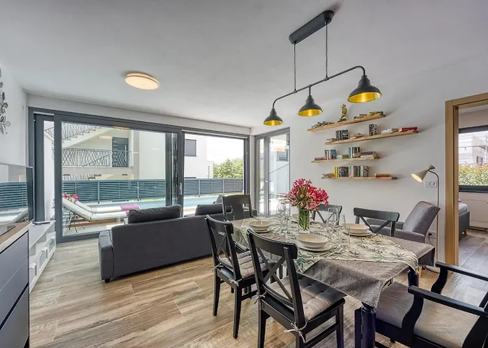 Casa Ella With Private Pool Apartament Poreč