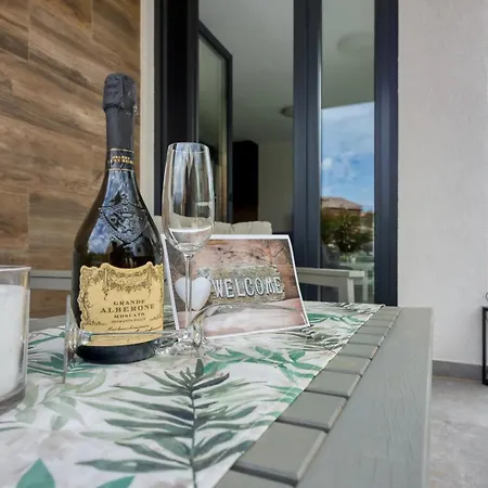 Apartman Casa Ella With Private Pool Poreč